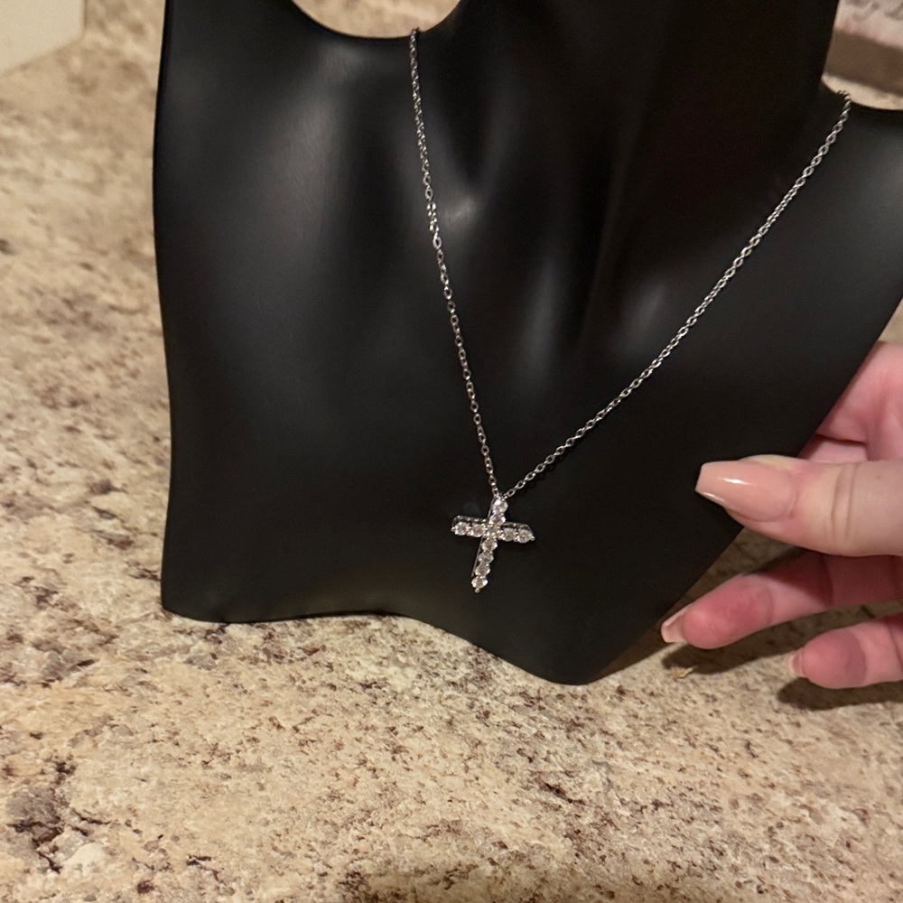 NWT •Dazzling& Shining• Silver Cross• Pendant Necklace